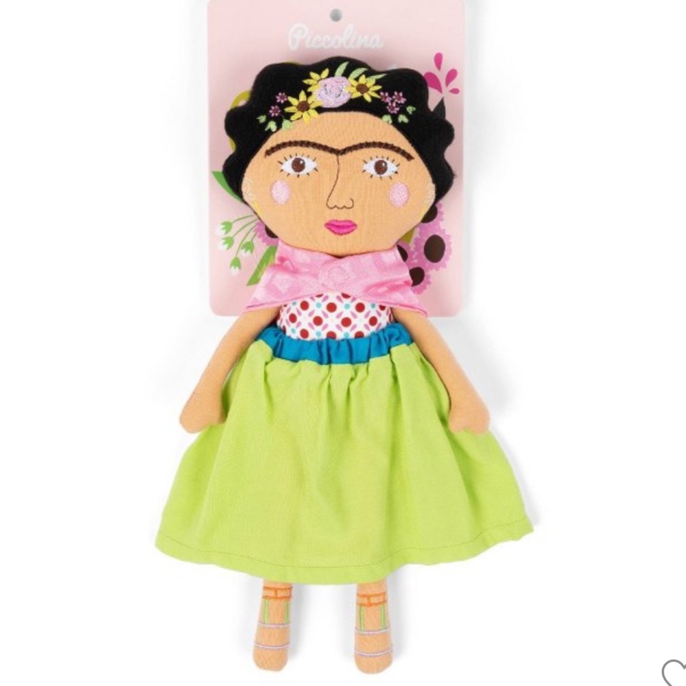 ✨ Piccolina Frida Kahlo trailblazers doll. Removable cape & skirt. - Picture 4 of 6